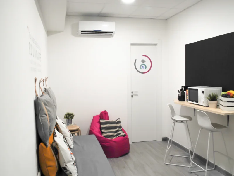 Saletta "Skype" - Sala Riunione disponibile per prenotazione