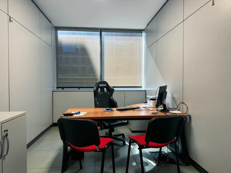Ufficio 1 - Uffici Privati disponibile per prenotazione
