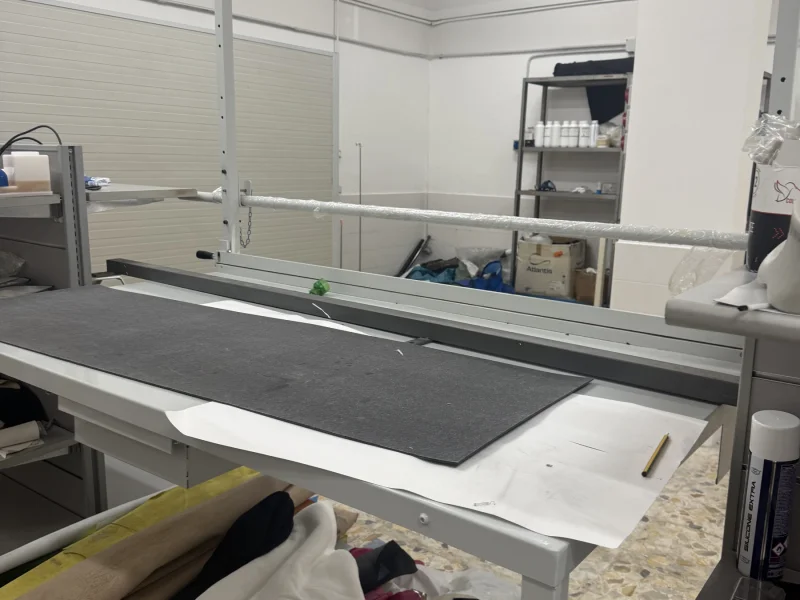 Taglio tessuti - Foto 3