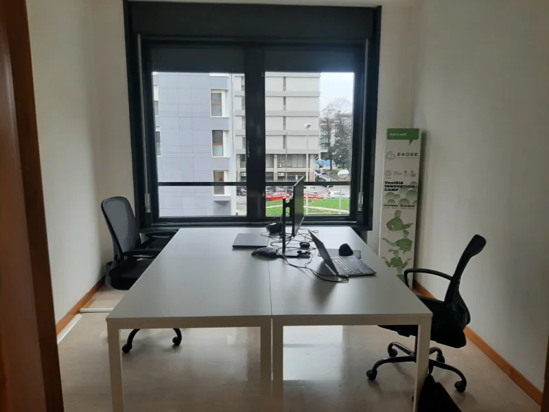 Spazio nr 8. Ufficio - Uffici Privati disponibile per prenotazione