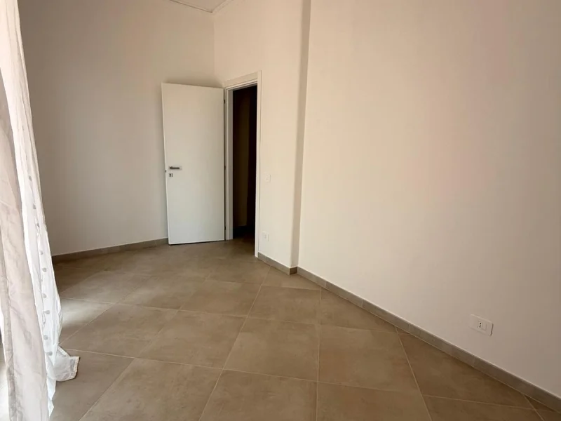 Spazio 1 a Acireale - Foto 3