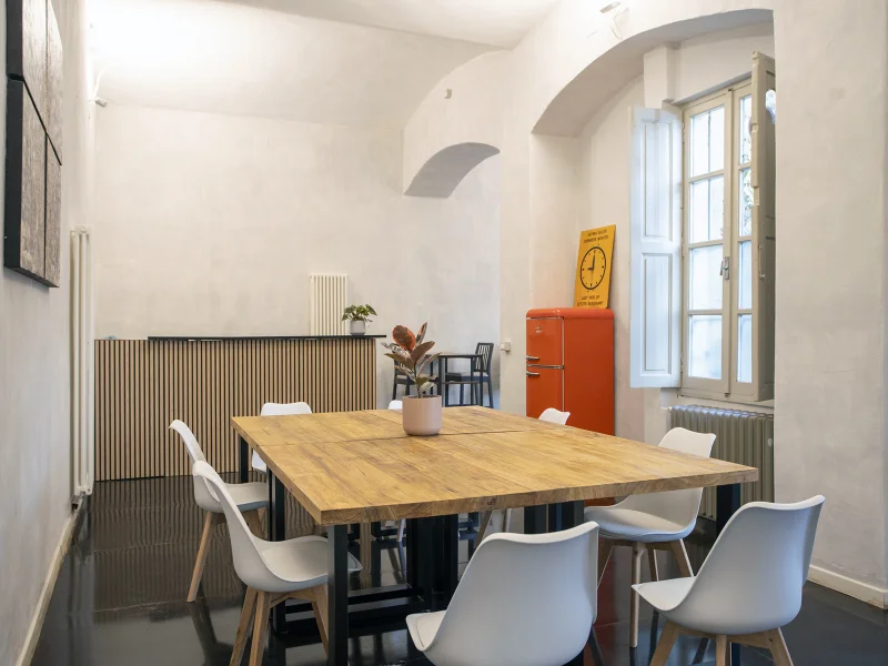 Social Table per coworking a Torino - Foto 3