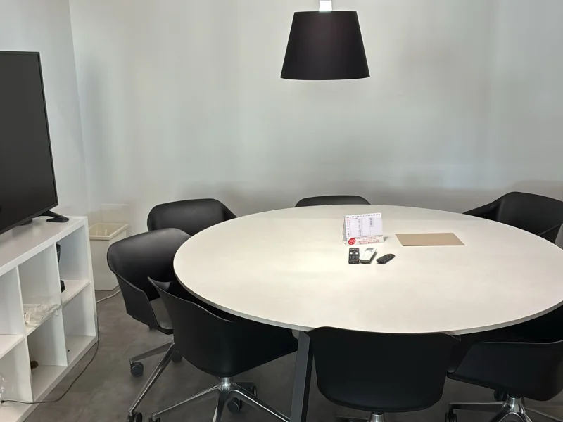 Terra - Sala Riunione disponibile per prenotazione