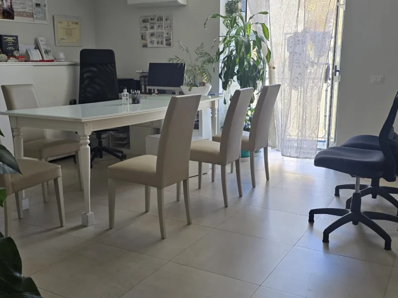 Sala riunione a Trani - Foto 5