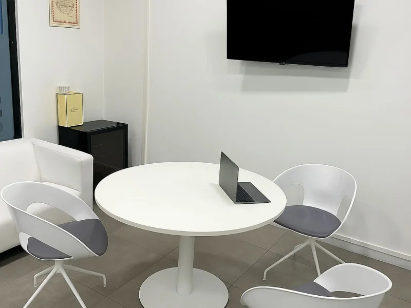 Sala Zeus - Uffici Privati disponibile per prenotazione