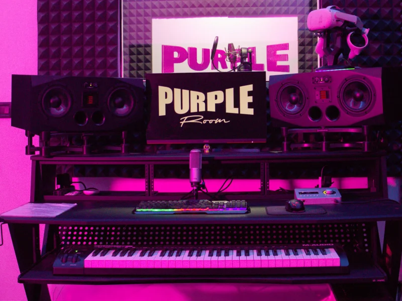 SALA 1 + CABINA - Studio di Registrazione disponibile per prenotazione