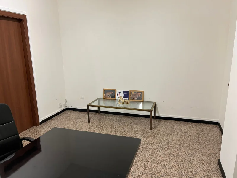 UFFICIO PRIVATO 1 - Foto 4