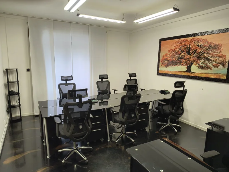 Sala E - Coworking disponibile per prenotazione