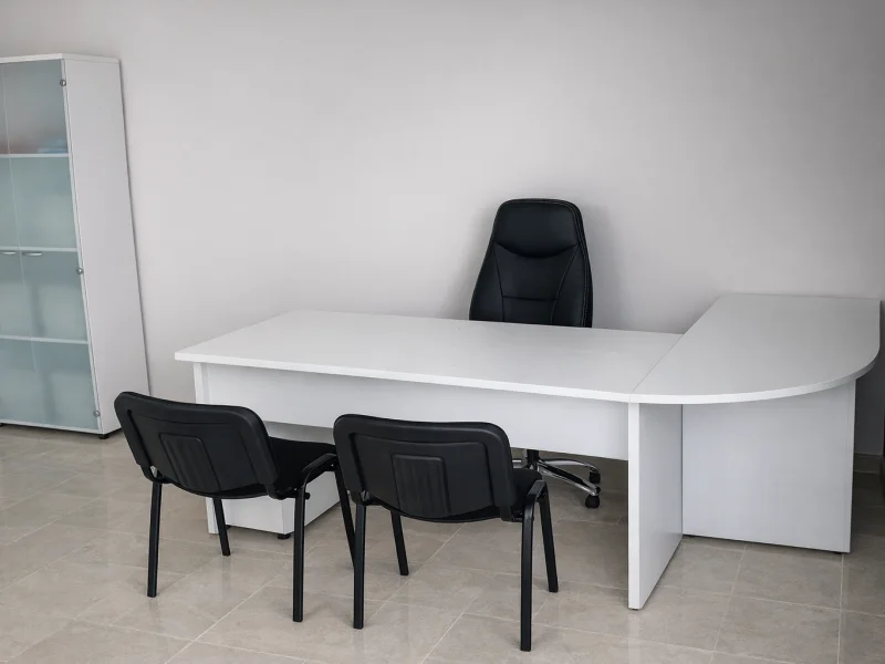 House Office Isernia STANZA 1 - Uffici Privati