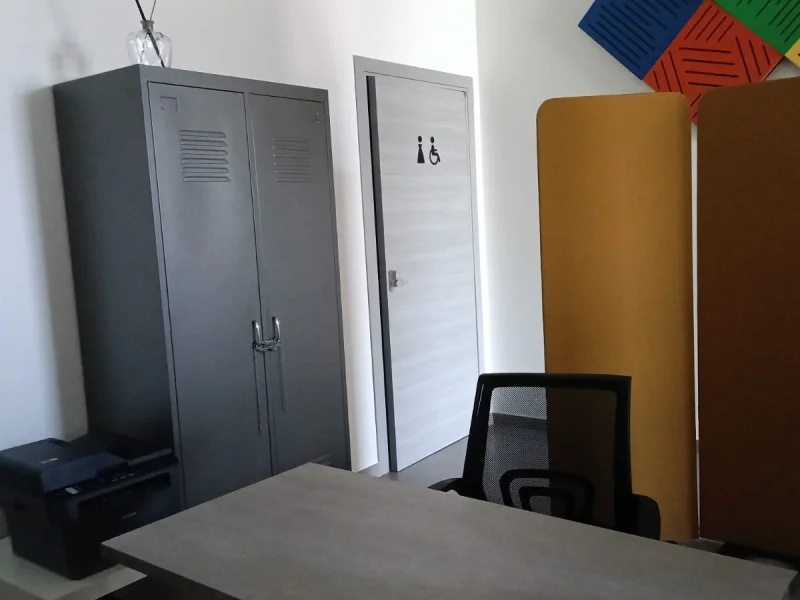 Postazione nella zona condivisa - Postazione disponibile per prenotazione