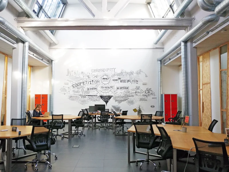 Open space - Coworking disponibile per prenotazione