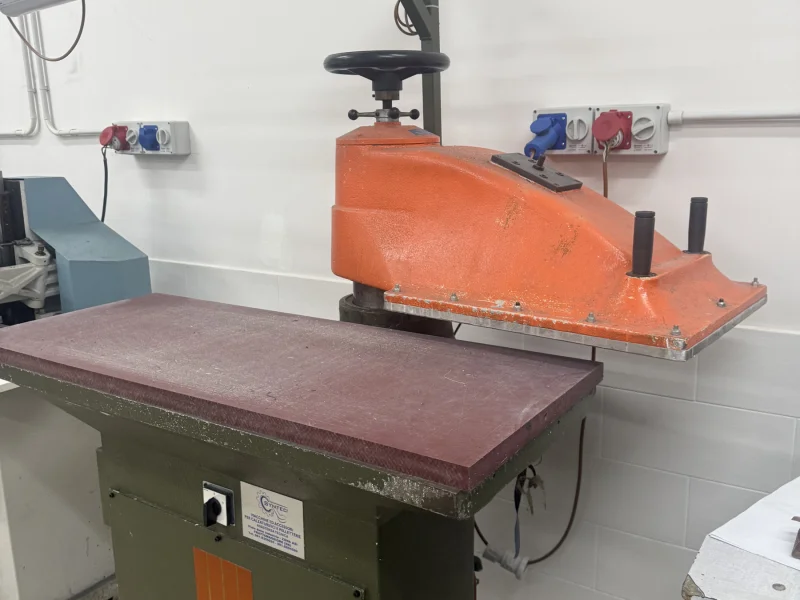 Taglio a Trancia con Fustella - Foto 3