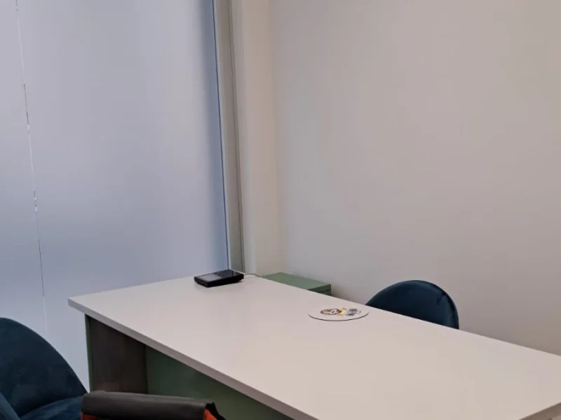 Stanza Roma - Uffici Privati disponibile per prenotazione