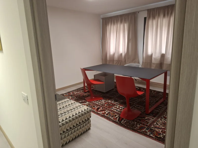 UFFICIO ROSSO a Mezzano - Foto 2