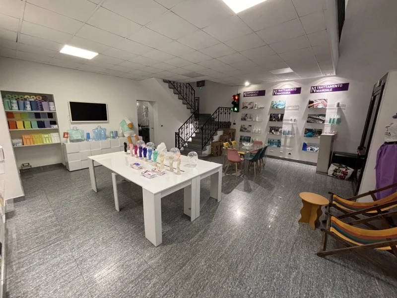 TEMPORARY SHOWROOM - Sala Riunione disponibile per prenotazione