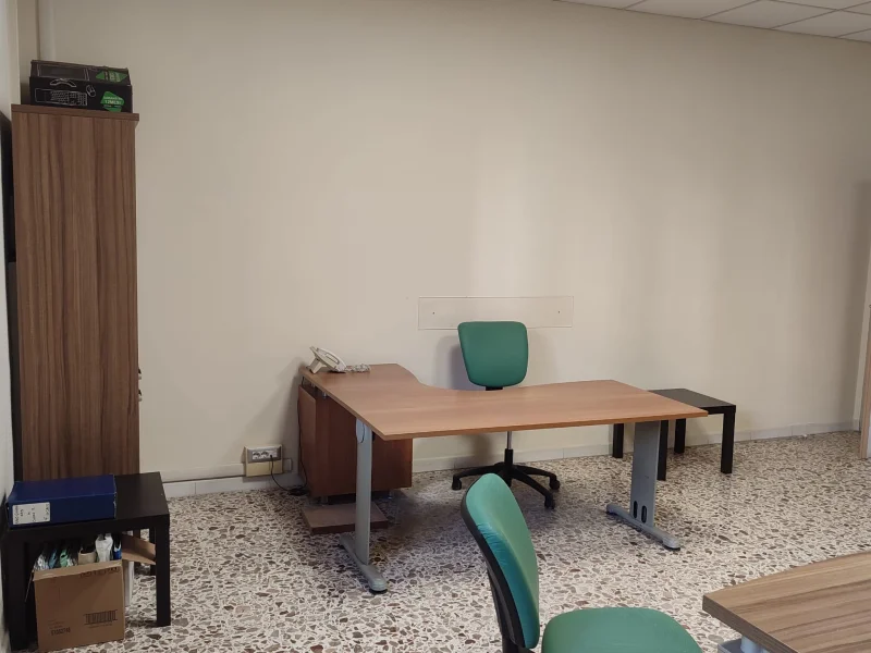 Ufficio 5 a Torre del Greco - Foto 4