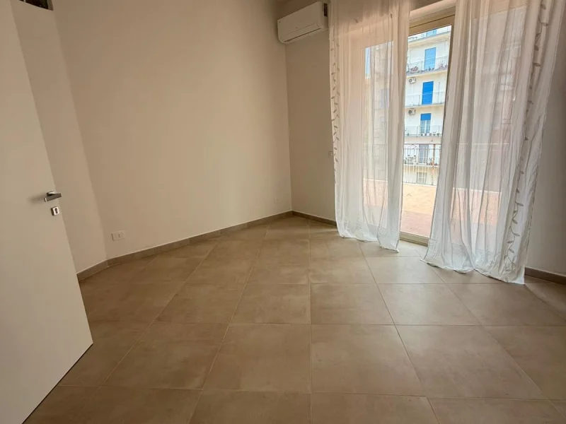 Spazio 2 a Acireale - Foto 2