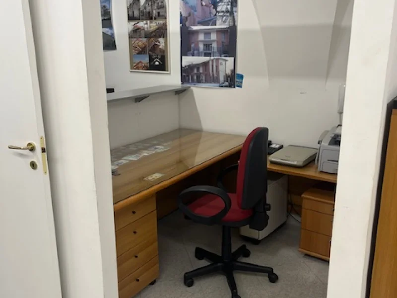 Postazione in open space 2 - Foto 3