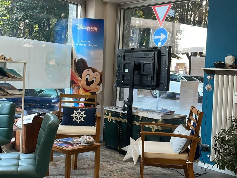 Travel Concept - Postazione disponibile per prenotazione