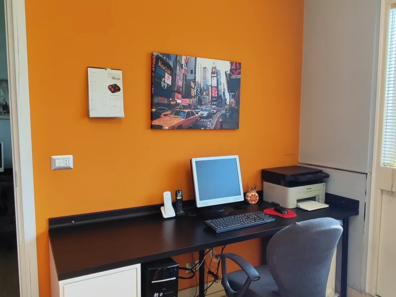 Postazione di lavoro - Postazione disponibile per prenotazione