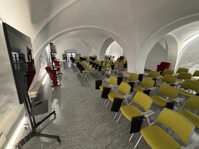 SALA VALERIA + SALA PIETRO - Sala Conferenze disponibile per prenotazione