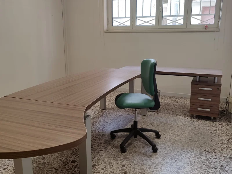 Ufficio 6 a Torre del Greco - Foto 4
