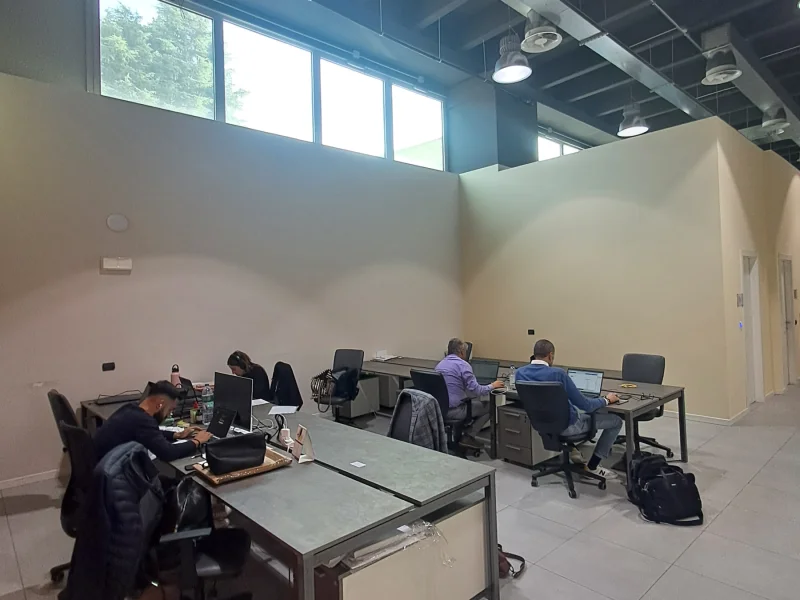 Postazioni openspace - Coworking disponibile per prenotazione