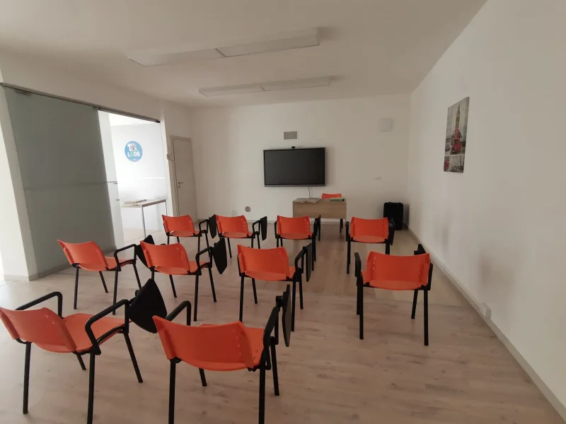 Sala 10eLode - Sala Conferenze disponibile per prenotazione