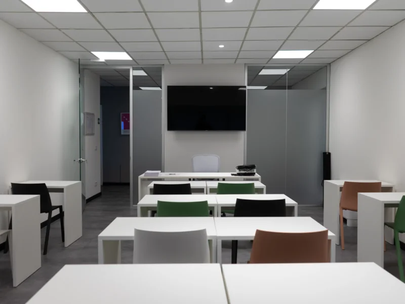 Aula formazione 20 persone - Sala Riunione disponibile per prenotazione