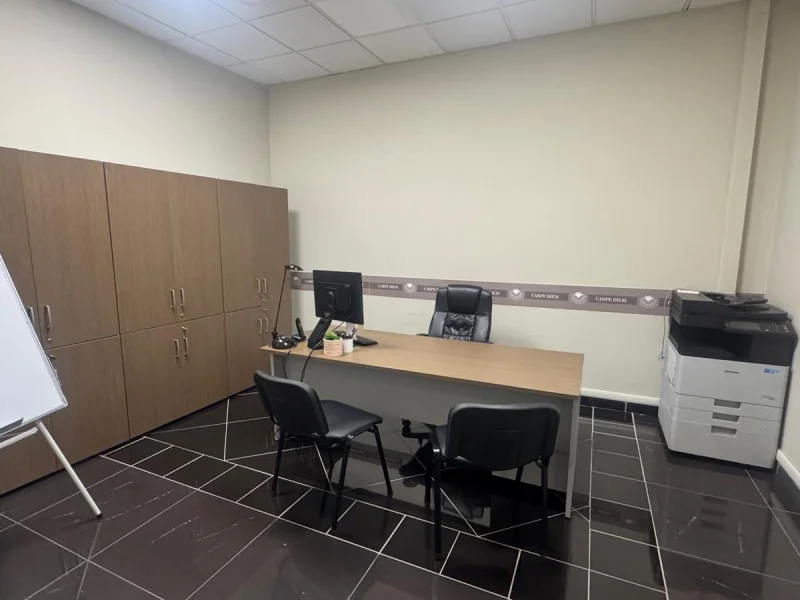 SALA CONSULENZA a Caserta - Foto 4