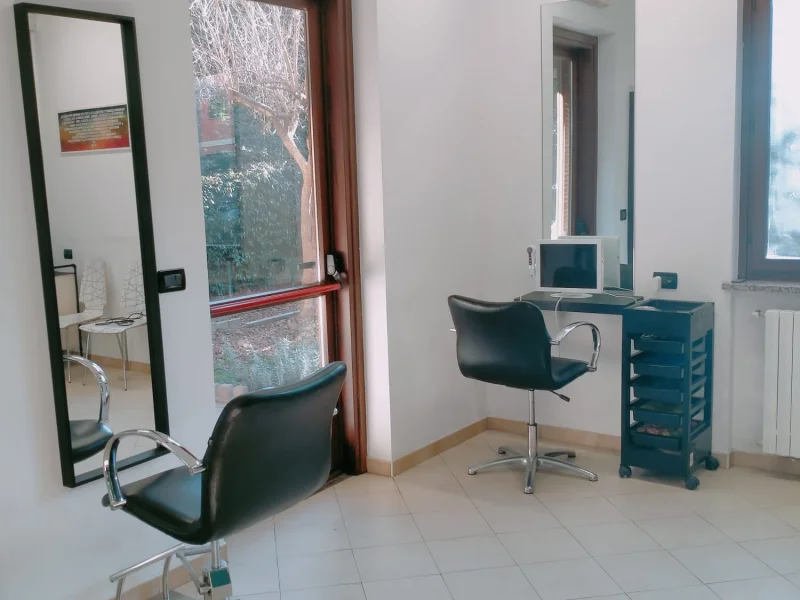 POLTRONA ACCONCIATORE - Foto 4