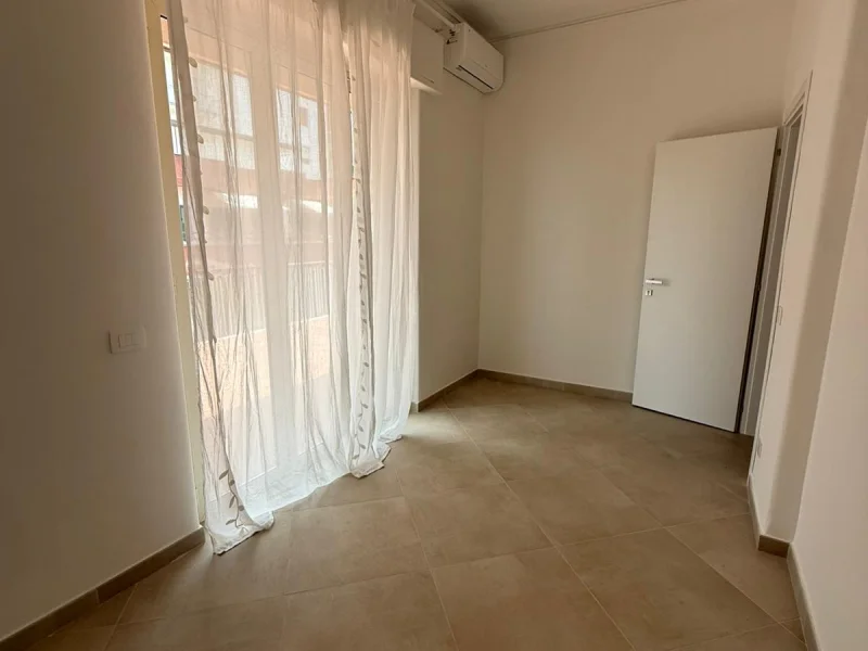 Spazio 1 a Acireale - Foto 2