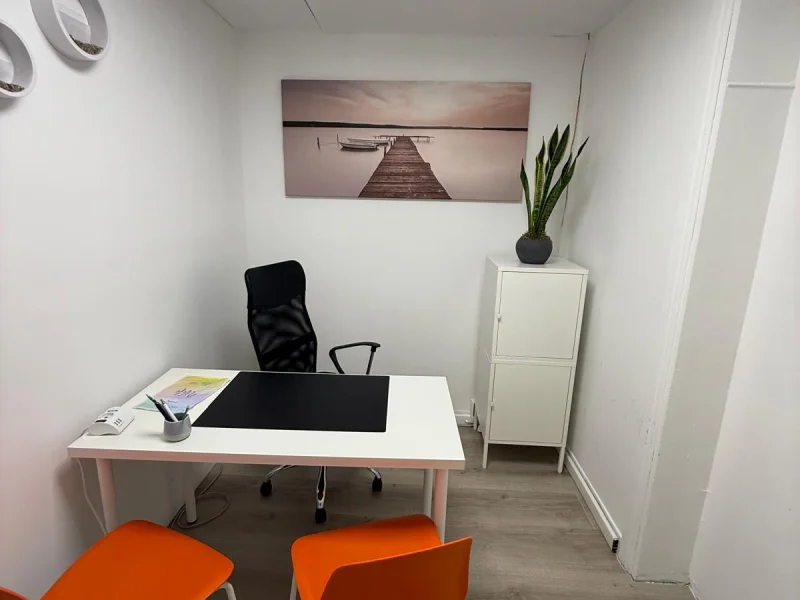 Ufficio Minimal a Pomigliano d'Arco - Foto 2