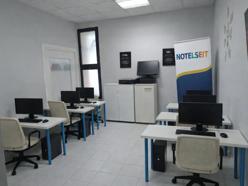 Ufficio 1 - Postazione disponibile per prenotazione