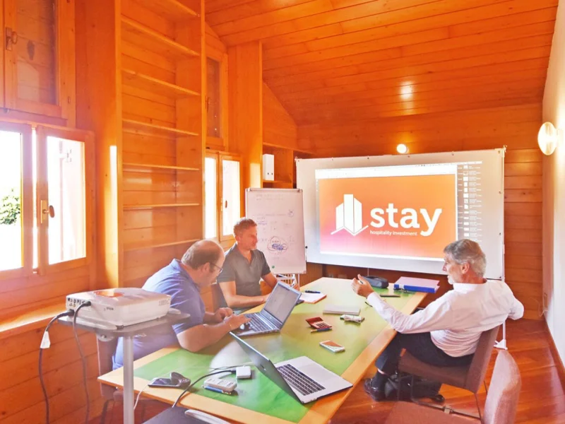 Sala riunione piano primo - Sala Riunione disponibile per prenotazione