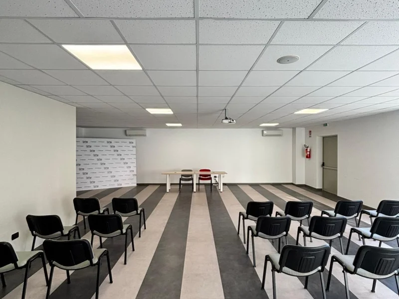 Spike conferenze - Sala Conferenze disponibile per prenotazione