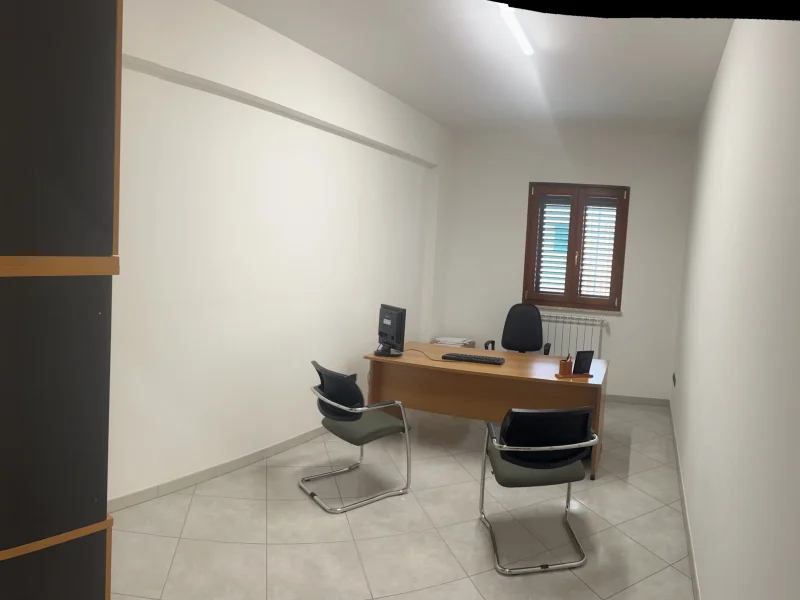 Ufficio professionale - Uffici Privati disponibile per prenotazione