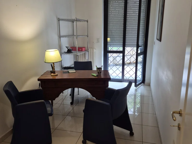 Ufficio 2 - Uffici Privati