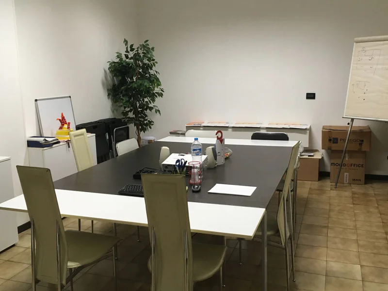 Sala Riunioni - Sala Riunione disponibile per prenotazione