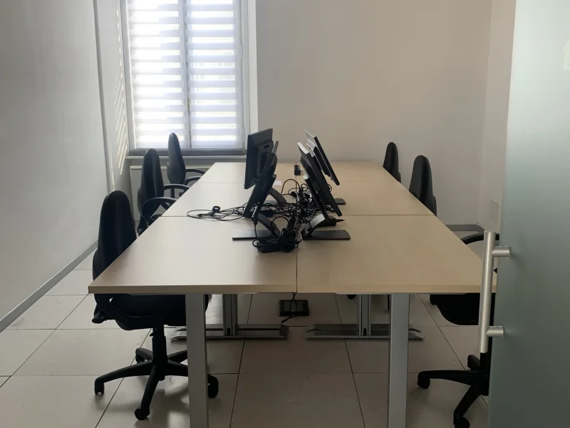 Open Desk - Coworking disponibile per prenotazione