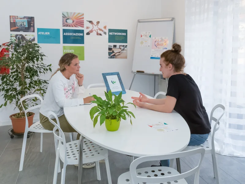 Sala riunioni Sloworking 2 - Sala Riunione disponibile per prenotazione