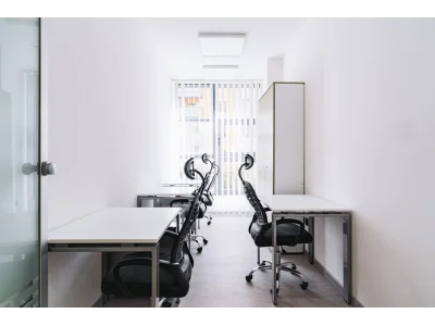 Ufficio 4 Postazioni a Firenze
