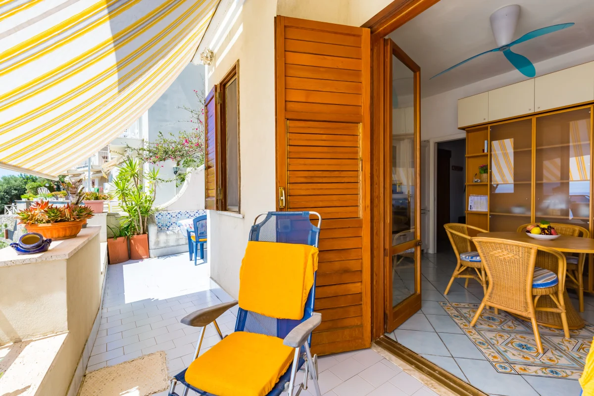 Ufficio con terrazza a strapiombo sul mare — foto 11