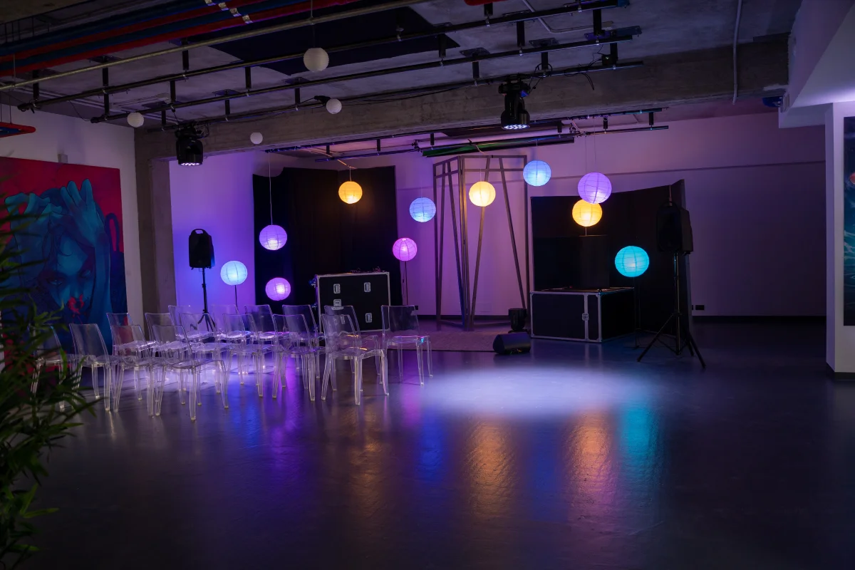 Robin Studio