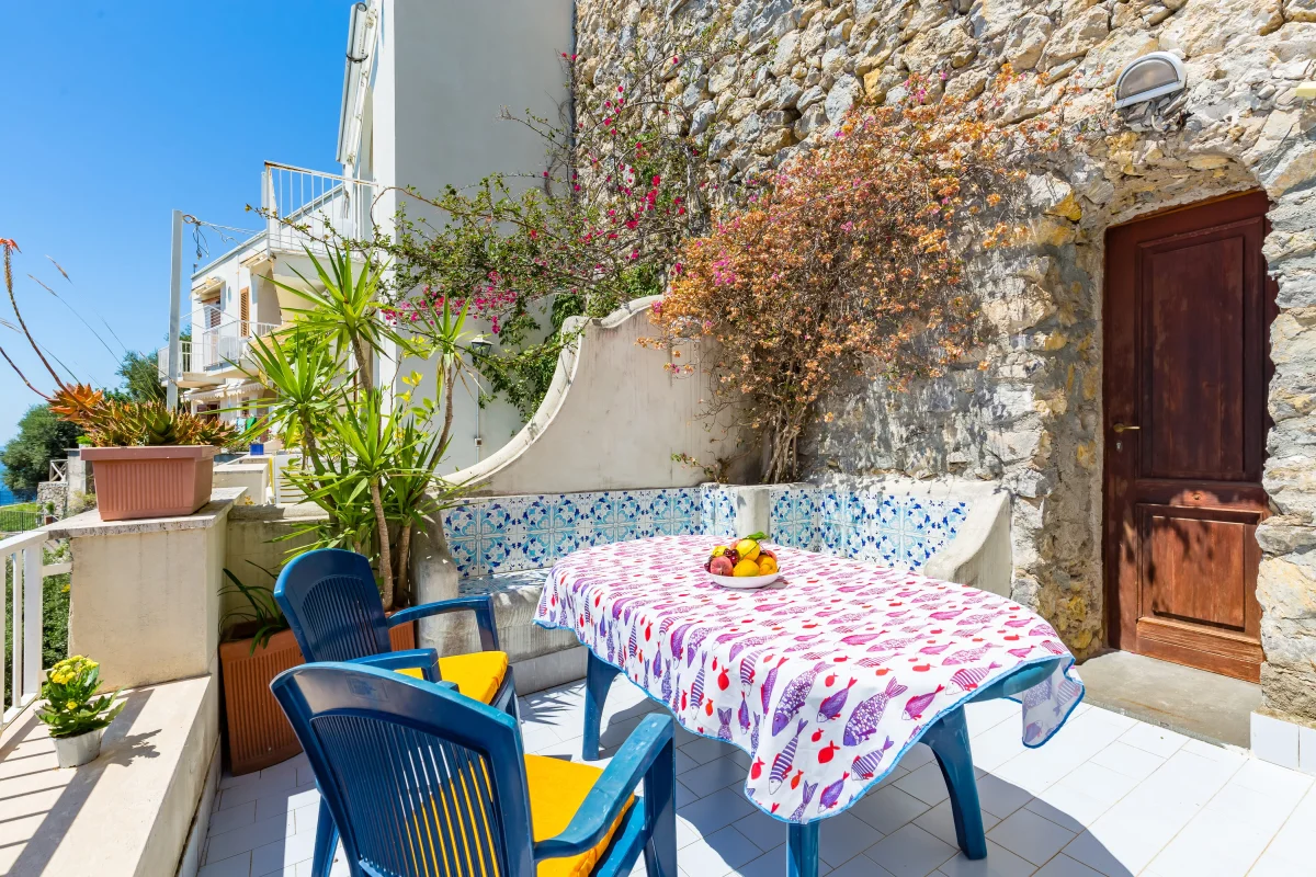Ufficio con terrazza a strapiombo sul mare — foto 10