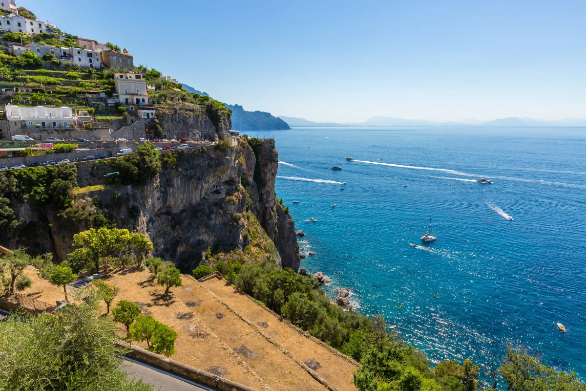 Ufficio con terrazza a strapiombo sul mare — foto 17