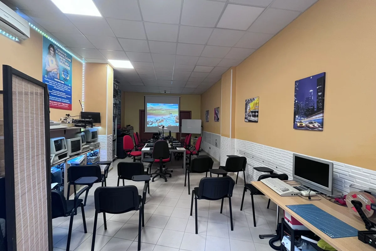 Informatic World - ETS