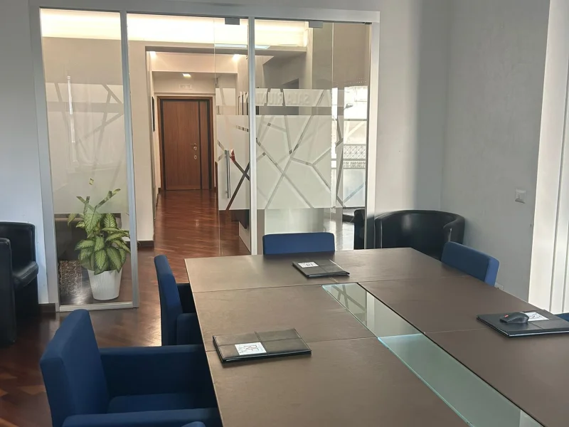 EUR LAGHETTO SALA RIUNIONI IN STUDIO PROFESSIONALE - Foto 2 della struttura