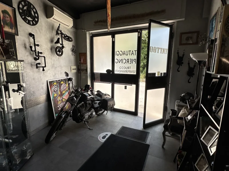 Black Venom Tattoo Sudio - Foto 5 della struttura