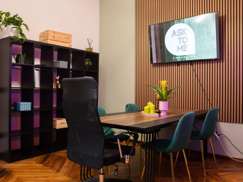 AskTOMe – Hub Creativo & Co-working Torino - Foto 2 della struttura